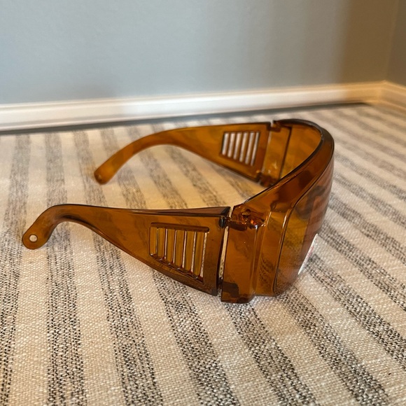 NEW - Sun Shield  - Blue Light Buster UV Yellow Glasses - Driving - Poly Carbon - Picture 3 of 8